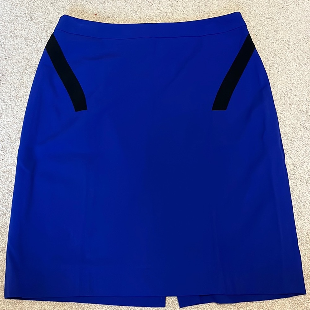 Tahari Size 6 Pencil Skirt